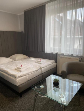 Strzelecka 1, Opole